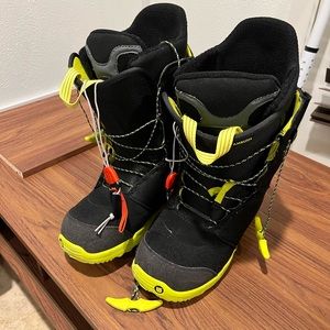 Burton ambush snowboard boots size 9.5